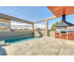 Casa domotizada con piscina en Figueres