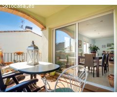 Casa espaciosa con jardín privado