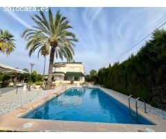 GRAN CHALET ZONA CARRETERA ELCHE-SANTA POLA