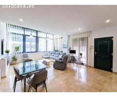 ESTUPENDA PLANTA BAJA ESQUINA, 30M TERRAZA, GARAJE, TRASTERO, PISCINA, REFORMADA, CAMPO FÚTBOL