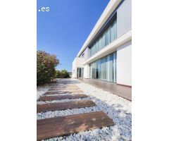 PRECIOSA VIVIENDA UNIFAMILIAR PEÑA DE LAS AGUILAS
