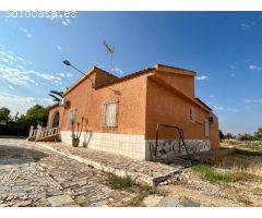 CHALET EN SUELO URBANO DE CREVILLENTE