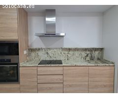 VIVIENDA SEMINUEVA EN EL CENTRO DE ELCHE CON TRASTERO, PLAZA DE GARAJE DOBLE ¡ LLAVE EN MANO!