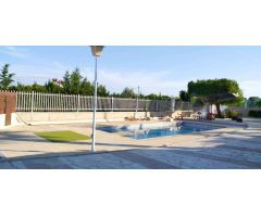 VENTA CHALET CON PISCINA, ZONA PARTIDA ALTABIX,  EXCELENTE UBICACIÓN
