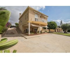 EXCELENTE CHALET CERCA DE LA CIUDAD BONAVISTA