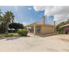 EXCELENTE CHALET CERCA DE LA CIUDAD BONAVISTA