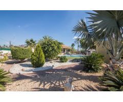 VENTA EXCLUSIVO CHALET CON SÓTANO,  PISCINA,  BARBACOA-COCINA EXTERIOR, PEÑA LAS ÁGUILAS