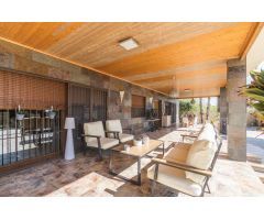 VENTA EXCLUSIVO CHALET CON SÓTANO,  PISCINA,  BARBACOA-COCINA EXTERIOR, PEÑA LAS ÁGUILAS
