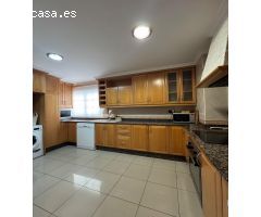 AMPLIO PISO A LA VENTA EN ANTONIO MACHADO