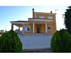 CHALET EN VALVERDE VENTA O ALQUILER OPCION COMPRA
