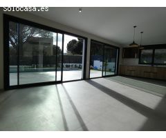CALONGE: Chalet nuevo a estrenar, chalet de 350 m2. en 2 viviendas individuales y piscina garage 81m