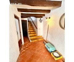 CALONGE: CASA RÚSTICA PARA RESTAURAR EN EL CENTRO DEL PUEBLO CON GARAJE DE 110M2 CON TRASTERO