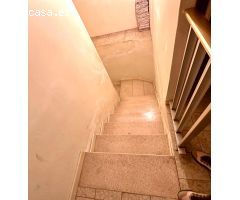 PALAMÓS: LOCAL COMERCIAL CÉNTRICO DE 113 M2, PLANTA BAJA + ALTILLO + 2 ASEOS