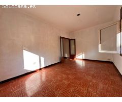PALAMÓS:  Piso de 93 m2. edificados , 1ª planta, situado en el corazón del casco antiguo de la Vila.