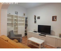 PALAMÓS: Casa de pueblo en planta  baja, con patio de 20 m2. en el centro del pueblo