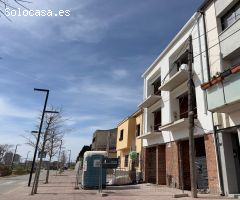 SANT JOAN DE PALAMÓS: DÚPLEX CON 3 HABITACIONES, ASCENSOR Y SALIDA A TERRAZA.