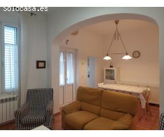 PALAMÓS: CASA EN PLENO CENTRO CON PATIO DE 20 m2, CON POSIBILIDAD DE CONSTRUIR 2 PLANTAS MÁS