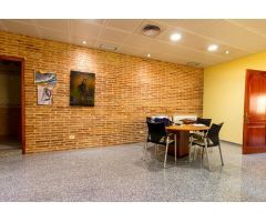 Amplio Local para Oficinas en San Fernando: 432 m2 de Espacio Funcional con amplia fachada