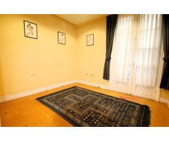 Se Vende Amplia Vivienda en Zona Casco Viejo