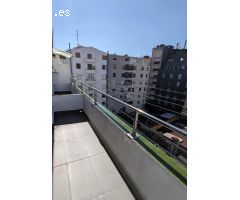 Se Alquila Bonito Ático de 2 habitacion y 2 baños en Zona Indautxu