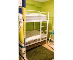 Se alquila bonito apartamento en el centro del casco viejo