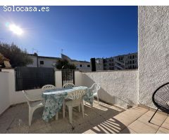 Casa adosada con terraza en Ampuria Brava, Alto Ampurdán.