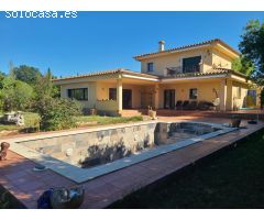 Casa con piscina en venta en el Golf de Peralada