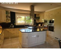 Casa con piscina en venta en el Golf de Peralada