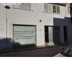 Local/carniceria, totalmente equipada en la calle más comercial de Llançà