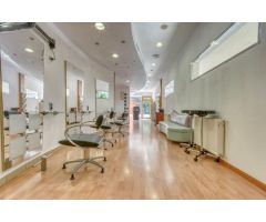 Local comercial en Venta en Figueres, Girona