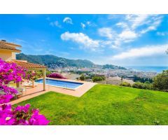 Espectacular casa con impresionantes vistas al mar en Tossa de Mar.