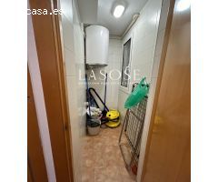 Céntrico piso en alquiler de 2 dormitorios y 2 baños en el corazón de Barcelona