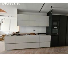 Piso reformado en finca Regia en Eixample