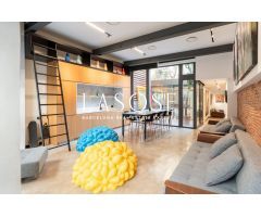 Una galería de arte convertida en hogar en pleno corazón de Barcelona
