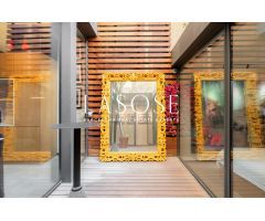Una galería de arte convertida en hogar en pleno corazón de Barcelona
