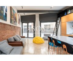 Una galería de arte convertida en hogar en pleno corazón de Barcelona