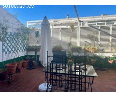 QUIERES UN PISO GRANDE CON TERRAZA Y DOS PLAZAS DE GARAJE EN PLENO CENTRO? LO TENEMOS!