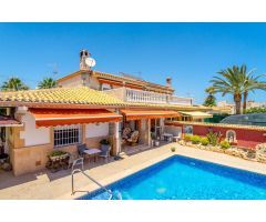Chalet en La Regia a 500m de la playa