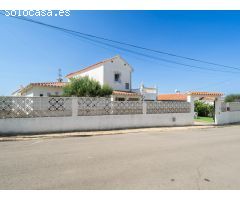 Casa espaciosa con vistas al mar