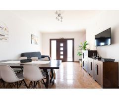 Casa en venta en lEscala, a 750 metros de la playa de Riells