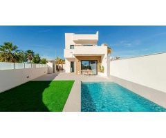 Impresionantes villas a estrenar con piscina privada en los Montesinos (Alicante)