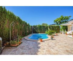 Oportunidad de villa de lujo con más de 500m2 de vivienda Torrevieja