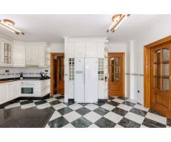 Oportunidad de villa de lujo con más de 500m2 de vivienda Torrevieja