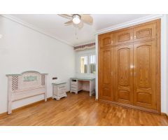 Oportunidad de villa de lujo con más de 500m2 de vivienda Torrevieja
