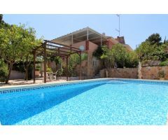 CHALET INDEPENDIENTE, 5 DORMITORIOS, GRAN JARDÍN CON PISCINA + ALOJAMIENTO (independiente)