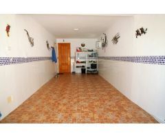 CHALET INDEPENDIENTE, 5 DORMITORIOS, GRAN JARDÍN CON PISCINA + ALOJAMIENTO (independiente)