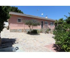 CHALET INDEPENDIENTE, 5 DORMITORIOS, GRAN JARDÍN CON PISCINA + ALOJAMIENTO (independiente)