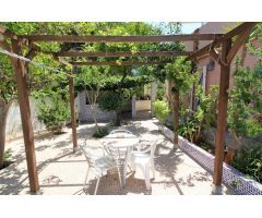 CHALET INDEPENDIENTE, 5 DORMITORIOS, GRAN JARDÍN CON PISCINA + ALOJAMIENTO (independiente)