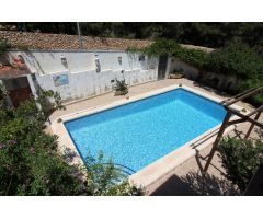CHALET INDEPENDIENTE, 5 DORMITORIOS, GRAN JARDÍN CON PISCINA + ALOJAMIENTO (independiente)