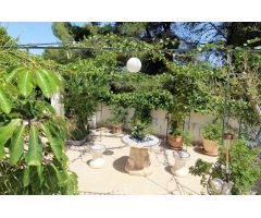 CHALET INDEPENDIENTE, 5 DORMITORIOS, GRAN JARDÍN CON PISCINA + ALOJAMIENTO (independiente)